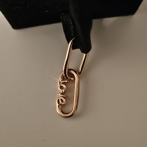 Pandora rose gold charm - Picture 3 of 3